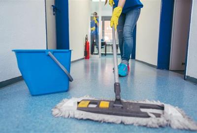 Una de cada 10 ofertes d’ocupació al Garraf el 2025 anava adreçada a personal de neteja. Diputació de Barcelona